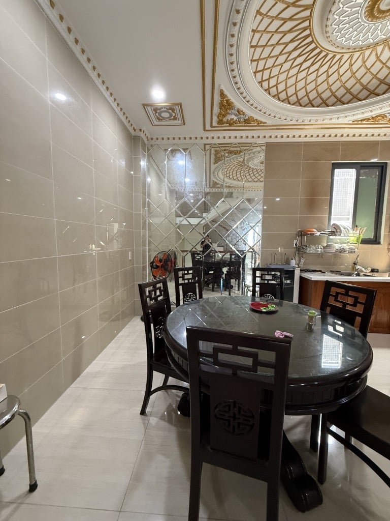 Bán nhà hẻm xe hơi Mã Lò, Bình Tân, 71m2 ngang 5,6x15m, 4 tầng 4PN 4WC, giá giảm thiện chí bán