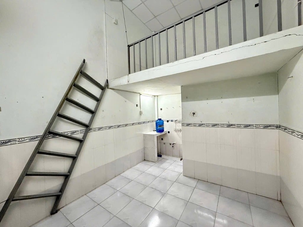 Bán nhanh cặp trọ Cần Giuộc, Long An, 16 phòng 2 kiot kèm lầu, thu nhập gần 40tr/tháng