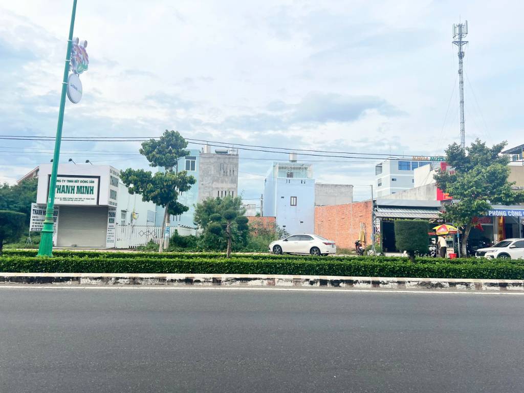 thuviennhadat.vn