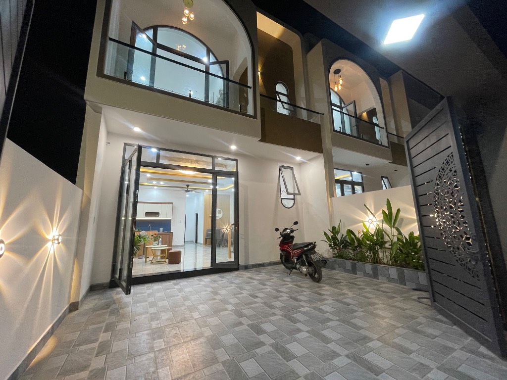NHÀ MỚI NGAY TRUNG TÂM BẾN CÁT CHỈ HƠN 2TỶ