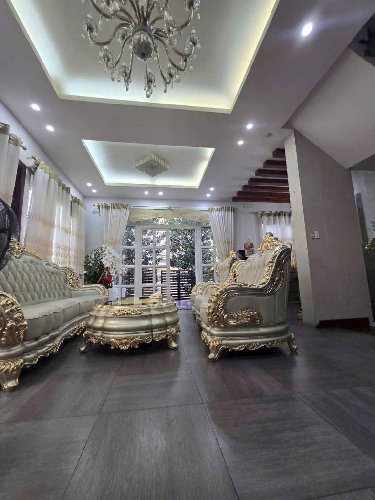 Bán tòa nhà mặt tiền Đặng Văn Sâm Tân Bình 150m2 1 hầm 4 tầng, 45 tỷ gần sân bay