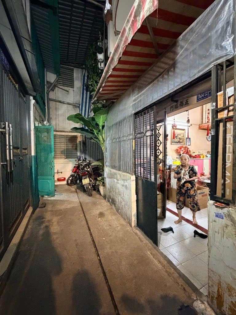 BÁN NHÀ VÕ VĂN KIỆT QUẬN 1, HXH THÔNG, DT 60M2 SÀN, CHỈ 5,2 TỶ CÒN TL MẠNH