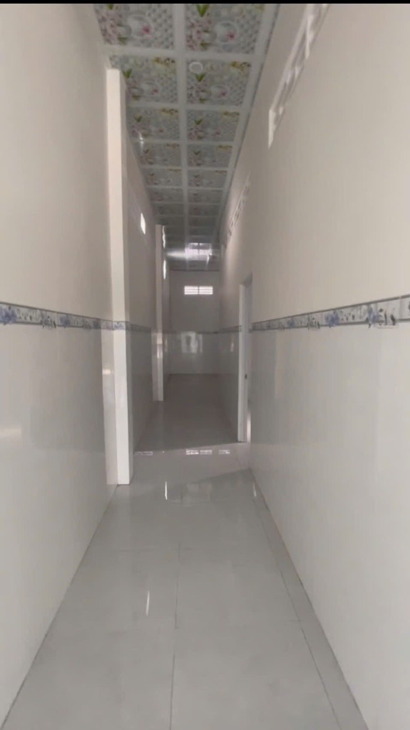Bán gấp nhà Trần Hưng Đạo, Long Xuyên, sổ đỏ chính chủ, 125,3m2 tiện nghi đủ