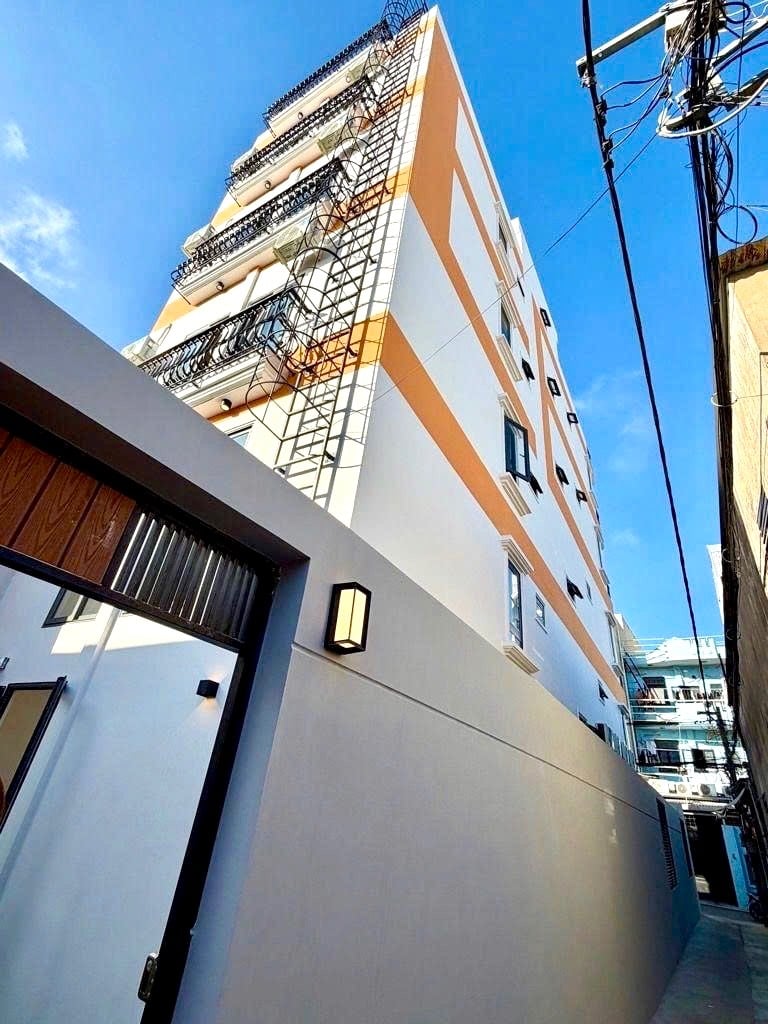 BÁN GẤP TOÀ NHÀ TRƯỜNG CHINH, TÂN BÌNH, 6 TẦNG, THU 2 TỶ/NĂM, GIÁ 26 TỶ NHỈNH