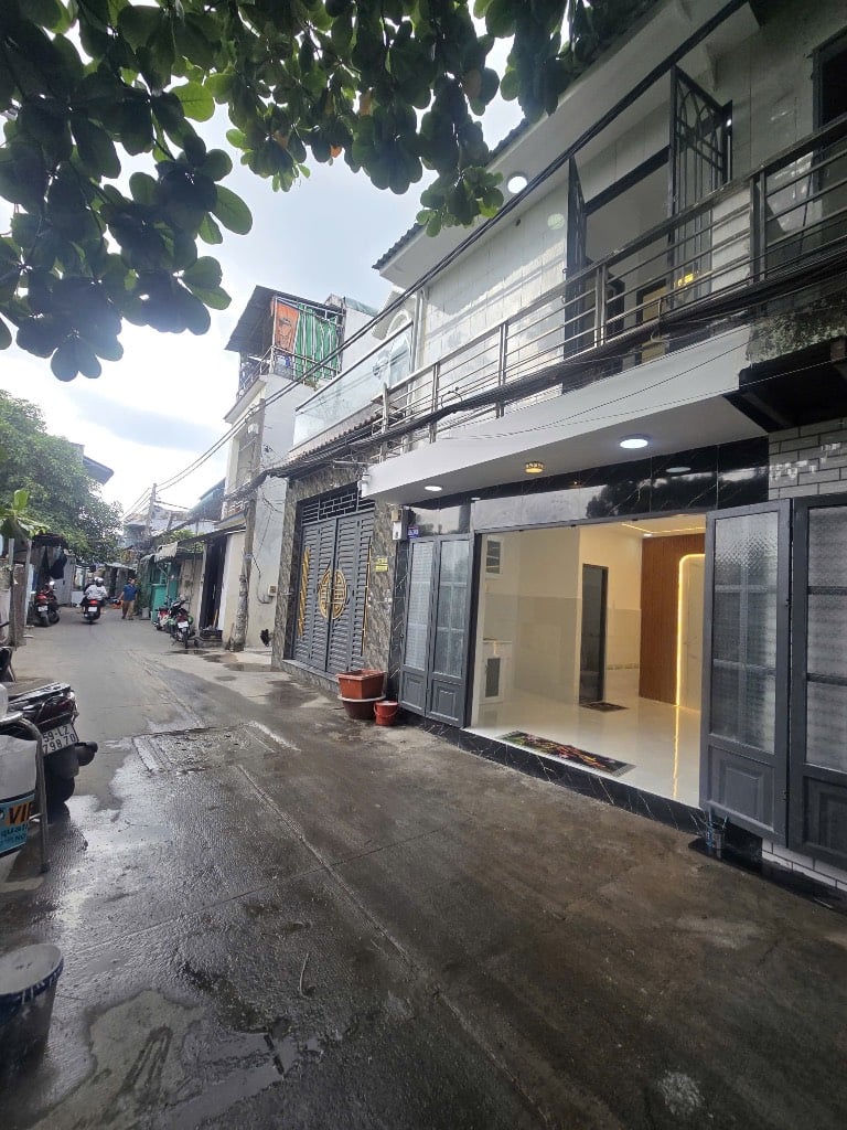 HXH 6M HƯƠNG QUÊ – 20M² – 2PN – CHỈ 1.39 TỶ NHÀ MẶT TIỀN HẺM 6M – KINH DOANH TỐT- SỐ NHÀ HUYỆN CẤP.