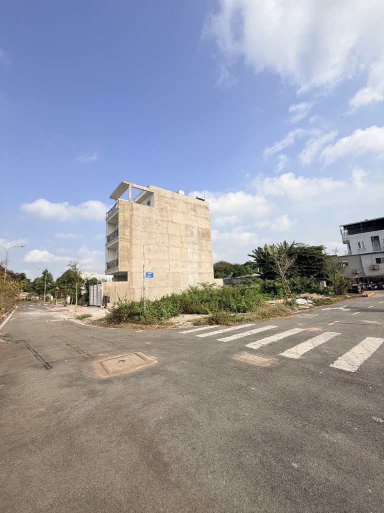 GÓC 2 MẶT TIỀN – KDC ĐẶNG GIA PHÁT – NGUYỄN DUY TRINH Q2- 131M2 CHỈ 13.5 TỶ TL-12-T754