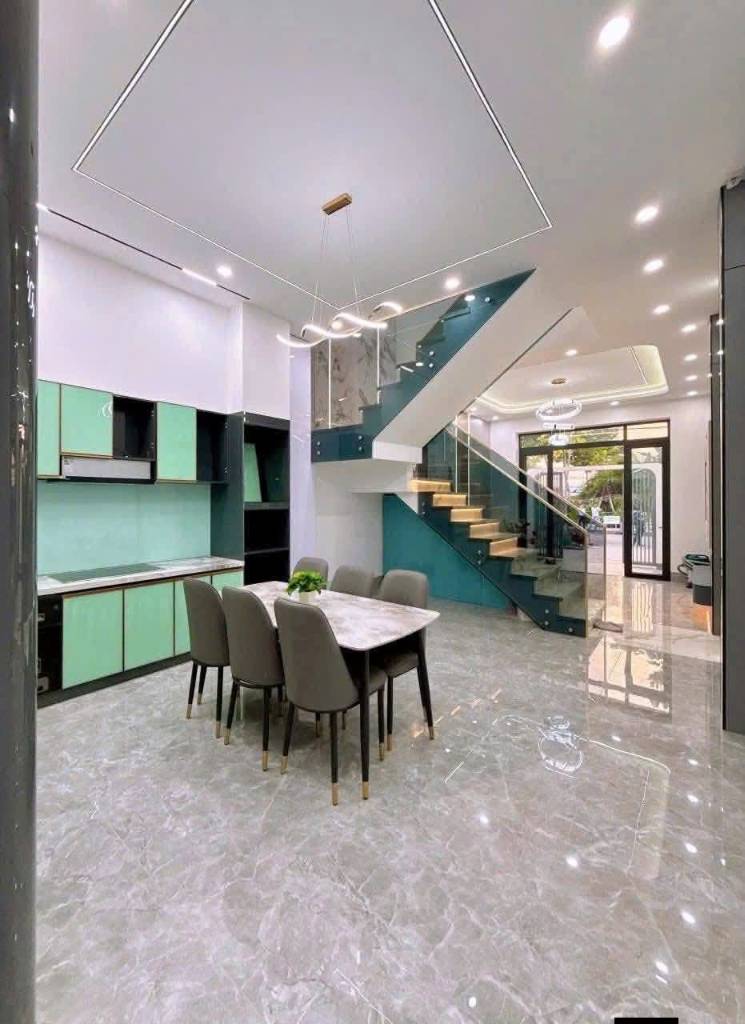 Bán nhà Hưng Long Qui Đức Bình Chánh 100m2, sổ hồng riêng, ngân hàng thanh lý