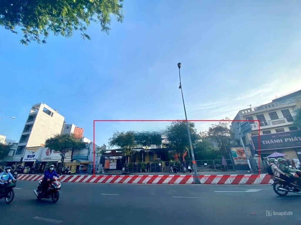 Bán nhà mặt tiền 652 Lê Trọng Tấn, Bình Tân, DT 20x50m nở hậu CN 2300m2, HĐT 120tr/tháng