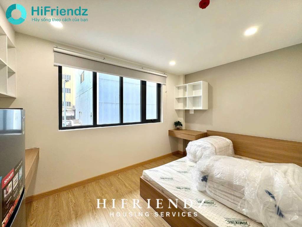 Căn hộ cửa sổ trời máy giặt riêng 35m2 Nguyễn Gia Trí Bình Thạnh gần Hàng Xanh Landmark Ga Tân Cảng