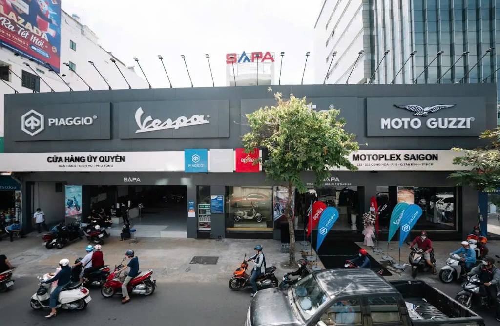 Khan hiếm! Bán khuôn đất lớn đường Cộng Hòa mặt tiền rộng 30m, xd cao 2 hầm 12 tầng giá 210triệu/m2