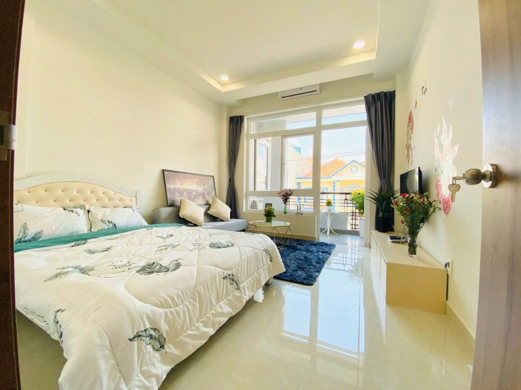 CHO THUÊ CĂN HỘ PHAN VĂN HÂN BÌNH THẠNH, 1 PHÒNG NGỦ CÓ BAN CÔNG, MÁY GIẶT RIÊNG, GẦN CẦU THỊ NGHÈ