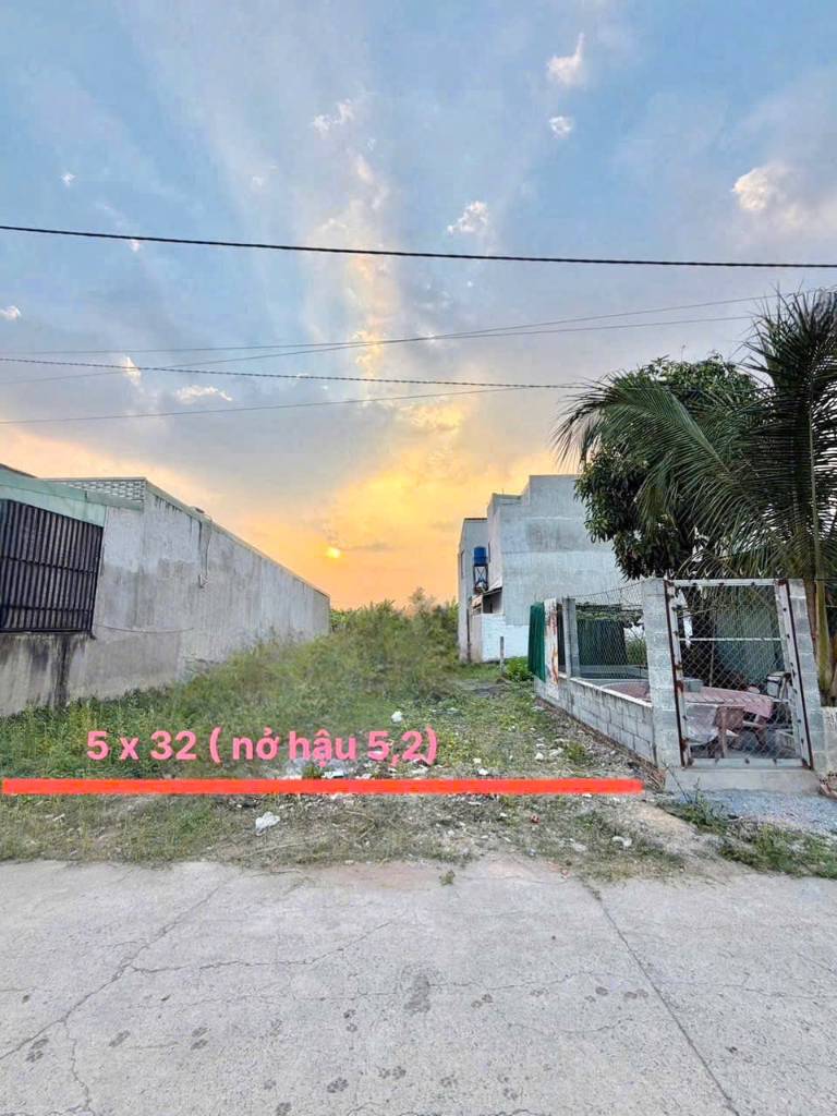 Bán lô đất ngang 5x31 nở hậu siêu đẹp.Giá chỉ 1 tỷ xxx. Duy nhất 1 lô