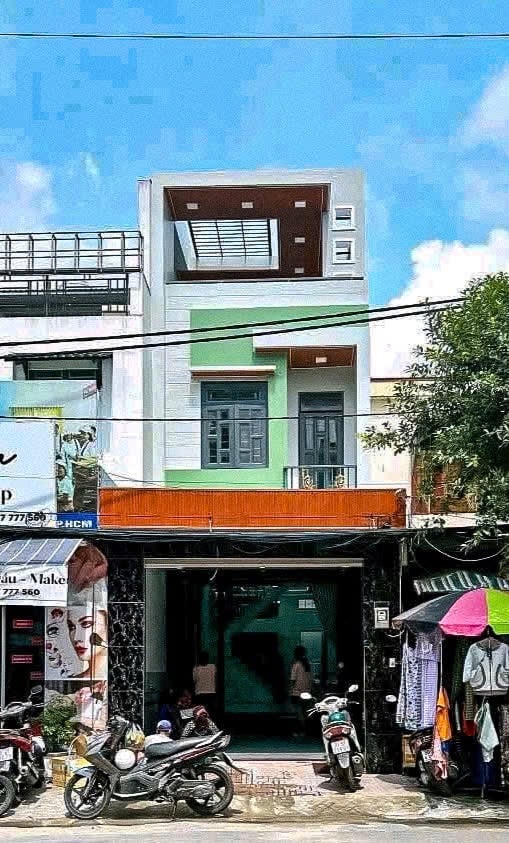 CẦN BÁN GẤP NHÀ NGAY CHỢ PHÚ LẠC, 1 LẦU 5x22M, GIÁ 815 TRIỆU, ĐANG CHO THUÊ KINH DOANH 20TR/THÁNG