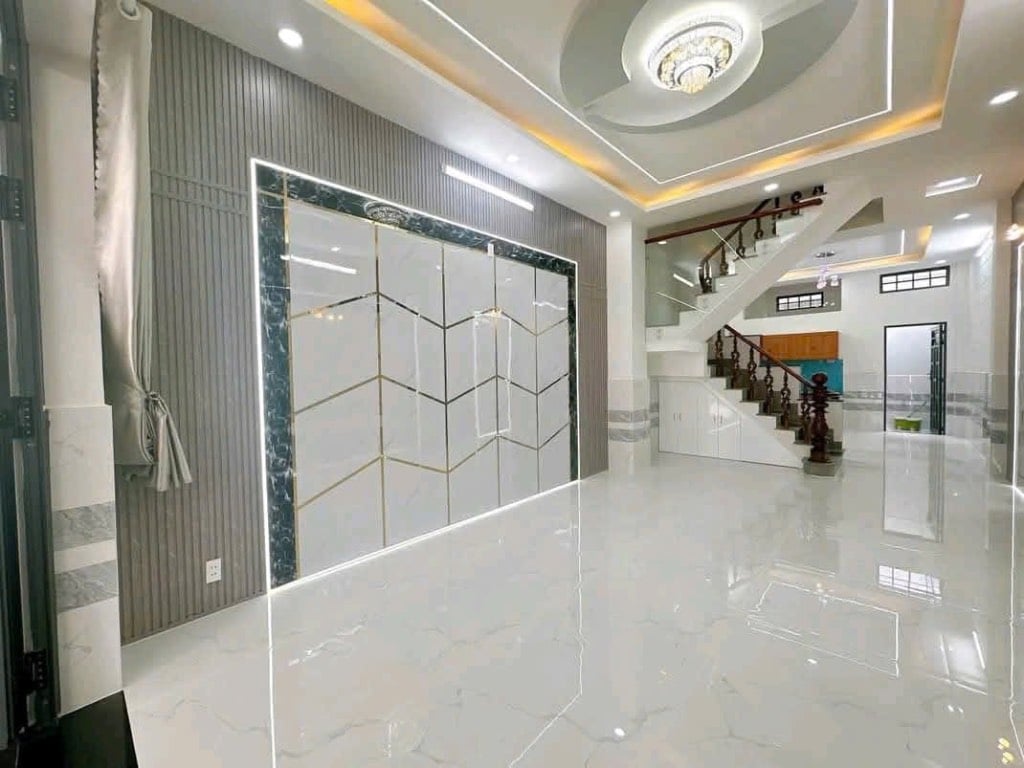 CẦN BÁN GẤP NHÀ NGAY CHỢ PHÚ LẠC, 1 LẦU 5x22M, GIÁ 815 TRIỆU, ĐANG CHO THUÊ KINH DOANH 20TR/THÁNG