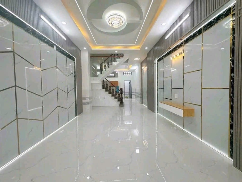 CẦN BÁN GẤP NHÀ NGAY CHỢ PHÚ LẠC, 1 LẦU 5x22M, GIÁ 815 TRIỆU, ĐANG CHO THUÊ KINH DOANH 20TR/THÁNG
