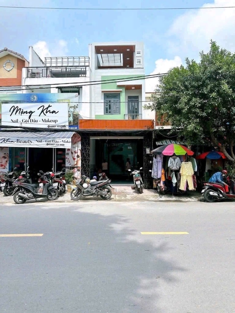 CẦN BÁN GẤP NHÀ NGAY CHỢ PHÚ LẠC, 1 LẦU 5x22M, GIÁ 815 TRIỆU, ĐANG CHO THUÊ KINH DOANH 20TR/THÁNG