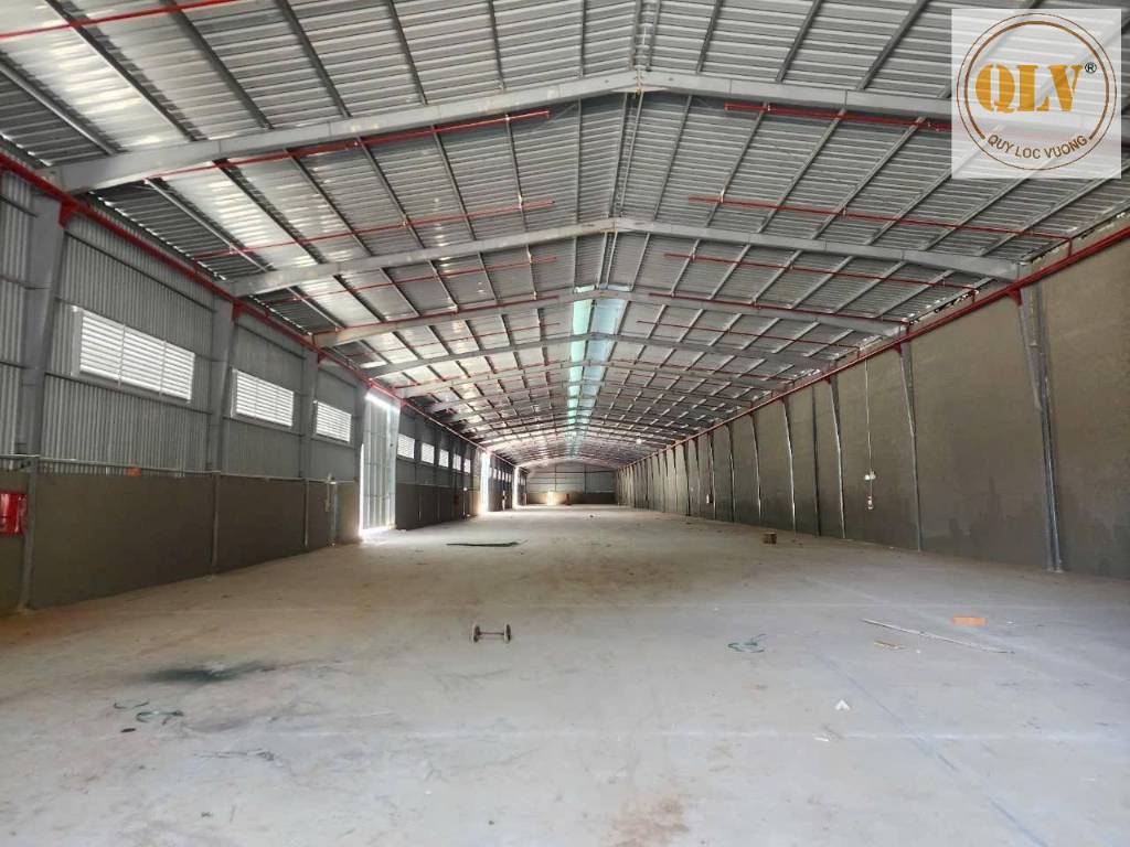 Cho thuê nhà xưởng  Tân Uyên, Bình Dương, dt 6.400m² khuôn viên lớn