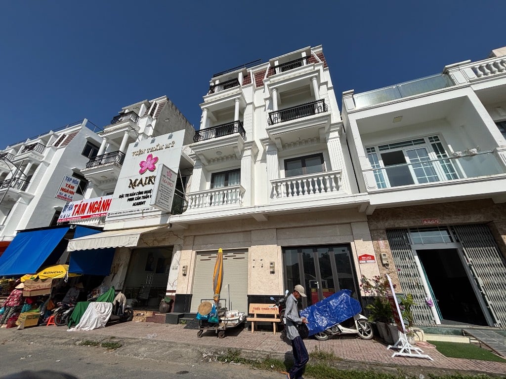 BÁN NHÀ SỔ HỒNG MẶT TIỀN ĐƯỜNG SỐ 2, TRUNG TÂM CHỢ CÁI VỒN