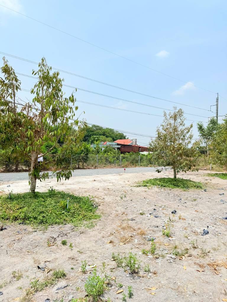 Bán đất đường DT751, Chơn Thành Bình Phước, 171.7m2 sổ hồng hợp pháp, giá tốt