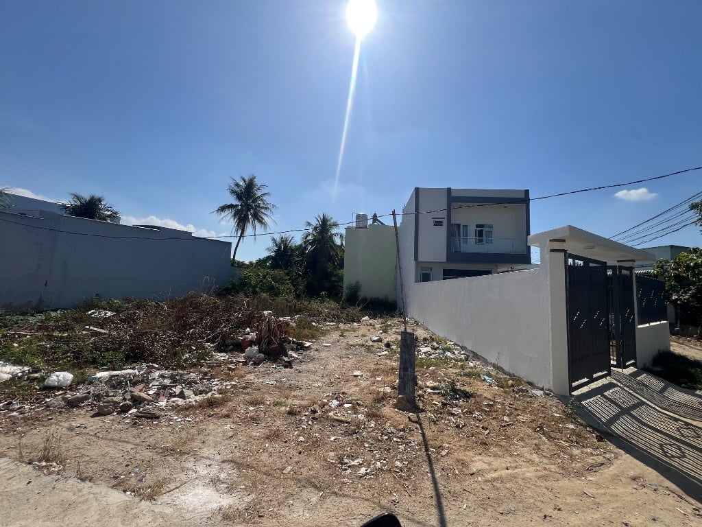 BÁN ĐẤT HẺM 23/10 VĨNH HIỆP, TÂY NHA TRANG, 100M2 FULL THỔ CƯ, GIÁ TỐT ĐẦU TƯ