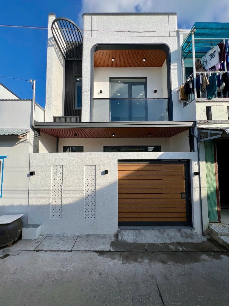 Bán nhà hẻm 388 Nguyễn Bỉnh Khiêm, Rạch Giá, mới hoàn thiện, giá nhỉnh 1 tỷ