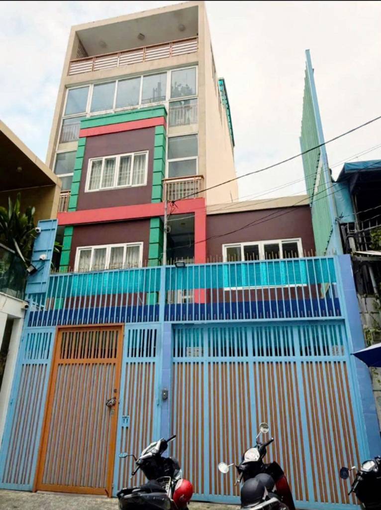 Bán nhà góc 2 mặt tiền Lý Chính Thắng Quận 3, DT 96m2 giá 35 tỷ