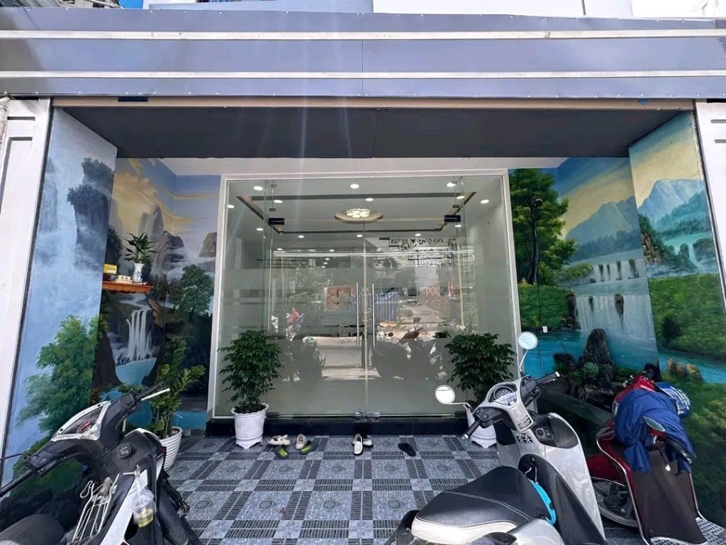 Nhà 1 lầu ở Trịnh Quang Nghị, giá 1 tỷ 050 triệu, diện tích 100m2, đang cho thuê kinh doanh 18tr/th