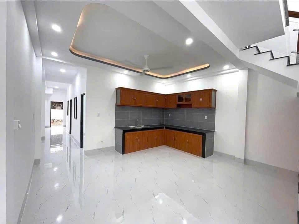 Bán nhà KDC Gia Hòa Bình Chánh, dt 100m2,  1 trệt 1 lầu , giá rẻ
