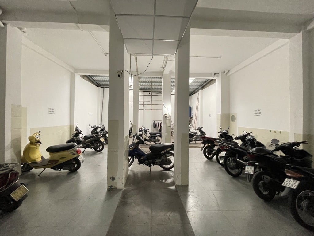 Bán tòa CHDV Tỉnh lộ 10 Bình Tân, 177m2 ngang 7,5x24 4 tầng thang máy, 32 phòng thu nhập 135tr/tháng