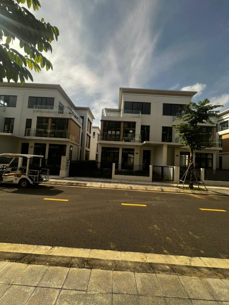 Bán nhà liền kề City Millennia, dt 200m2, biệt thự view sông, bến du thuyền