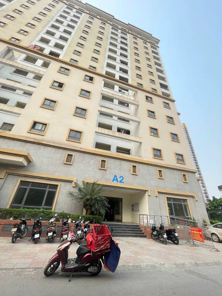 Bán căn hộ góc 2PN tọa lạc A2 Hoàng Đạo Thành, hàng xóm Five Star Garden, hạ chào 150 triệu