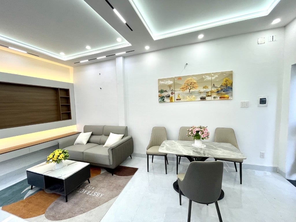 BÁN NHÀ HUỲNH TẤN PHÁT, QUẬN 7, TẦM HƠN 4 TỶ MÀ TÌM ĐƯỢC CĂN NHÀ MỚI Ở NGAY