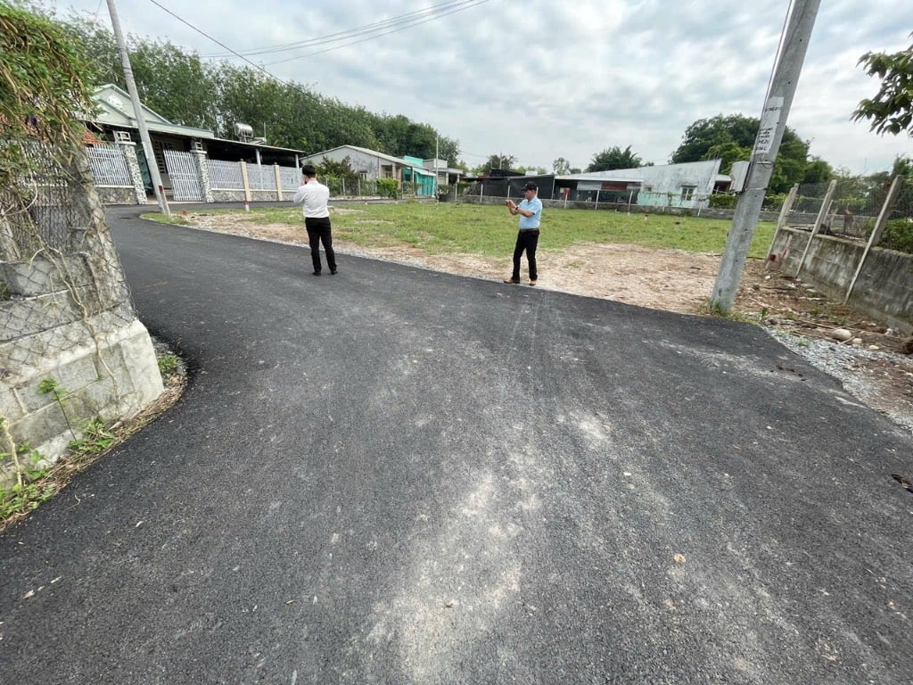 Bán đất mặt tiền Tỉnh Lộ 7 Củ Chi, dt 100m2 giá 1 tỷ sổ hồng riêng