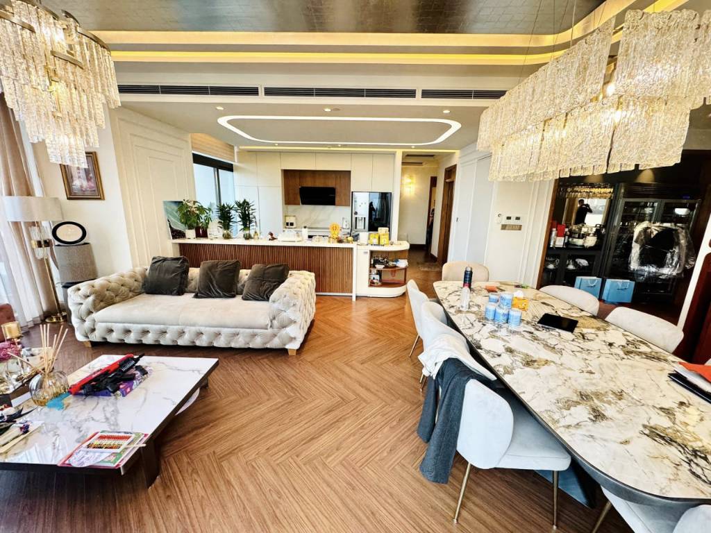 Đẳng cấp TÂY HỒ – Căn hộ góc 2 mặt View Hồ Tây Sun Grand City Thụy Khuê