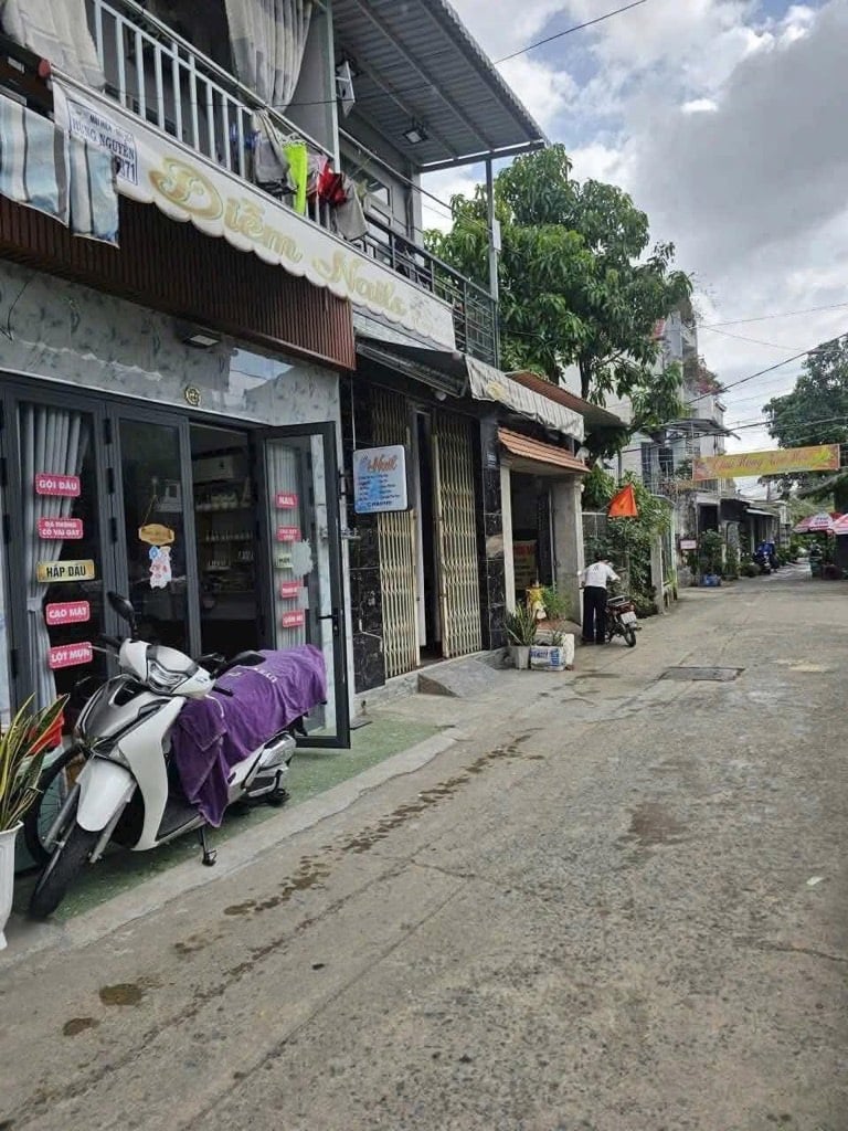 Chính chủ bán nhà Trần Đại Nghĩa, 900 triệu sổ riêng, gần vòng xoay An Lạc, cho thuê 12tr/tháng