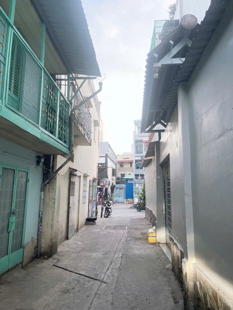 Sát Mặt Tiền Võ Văn Kiệt - 9 Phòng Đang Cho Thuê - Phù Hợp Cho Gia Đình Sinh Sống Vừa Ở Vừa Cho Thuê