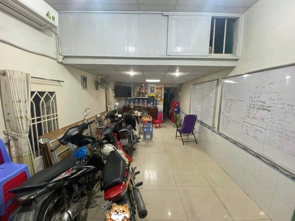 Bán nhà Phạm Phú Thứ Quận 6, gần Võ Văn Kiệt, dt 65m2 9 phòng cho thuê giá 6.2 tỷ
