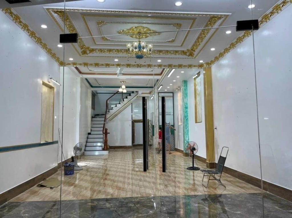BÁN NHÀ NGUYỄN TRÃI DĨ AN, NỞ HẬU VƯỢNG TÀI, SẴN DÒNG TIỀN KINH DOANH, 83M2 2 TẦNG GIÁ 6.6 TỶ