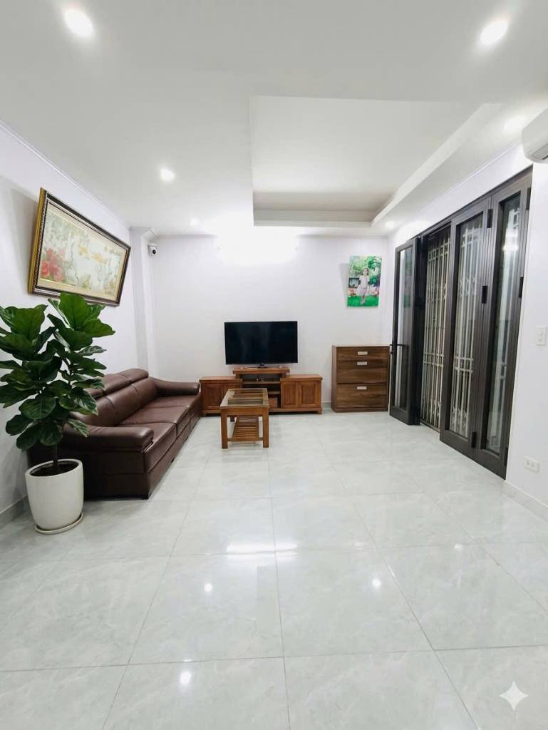 GIÁ SỐC MẬU LƯƠNG – NHÀ 4 TẦNG, 4 NGỦ, GẦN Ô TÔ – CHỈ HƠN 5 TỶ