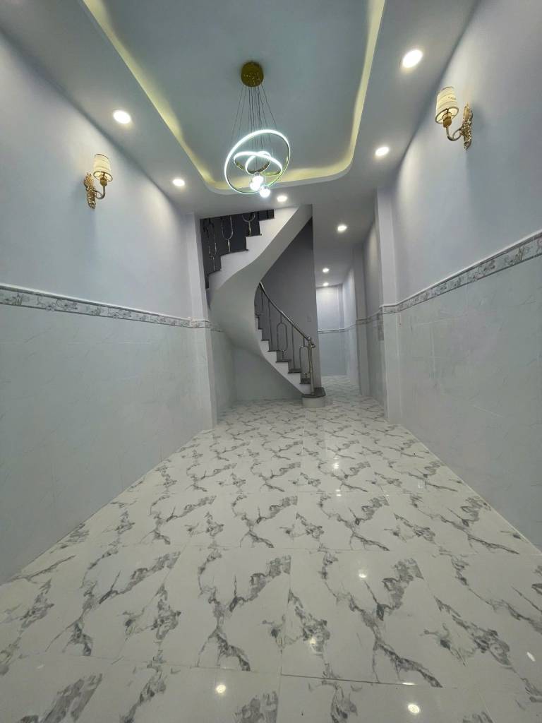Quận 8- 40m2 nhà mới 2 tầng nở hậu giá chỉ 3... tỷ.