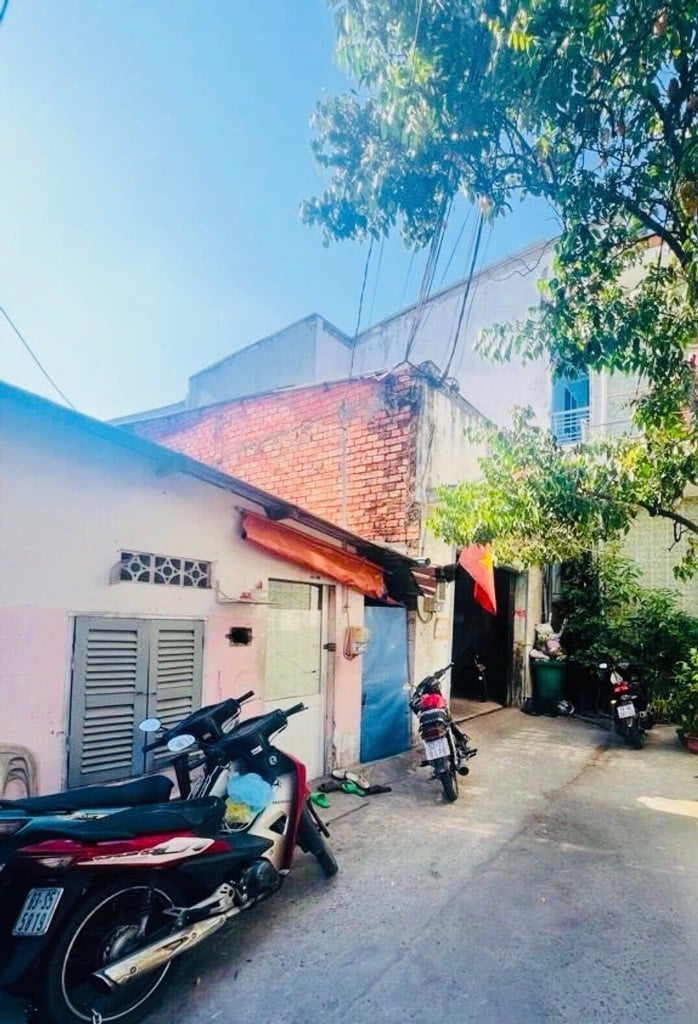 BÁN ĐẤT TẶNG NHÀ TRƯƠNG ĐÌNH HỘI-P.PHÚ ĐỊNH-ÔTÔ ĐỖ CỬA-DT 80M2,CHỈ 5TỶ70(QT51)