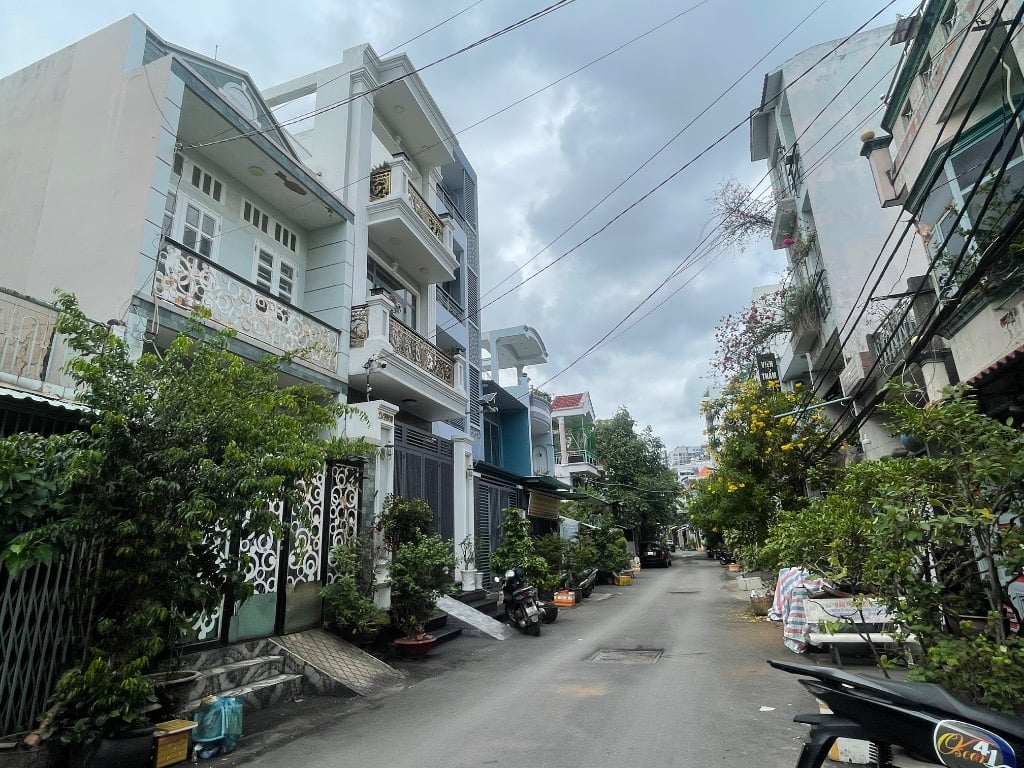 BÁN NHÀ KHU BÌNH PHÚ QUẬN 6, 40M2 NHÀ ĐẸP Ở NGAY, GIÁ TỐT CHỈ NHỈNH 3 TỶ