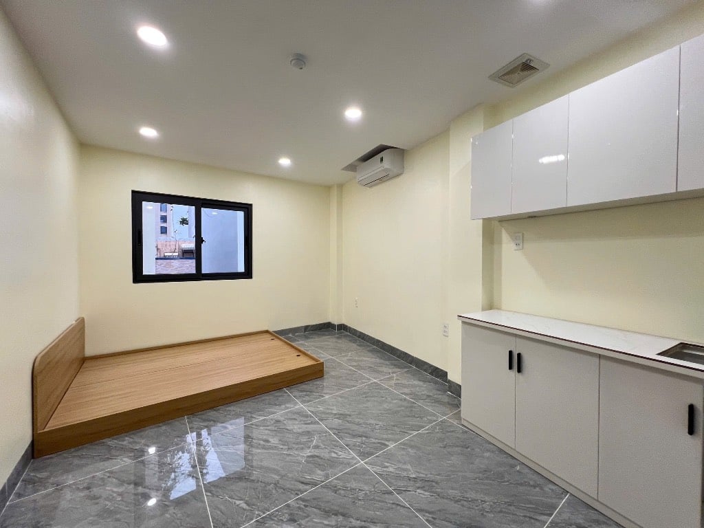 CHO THUÊ CĂN HỘ NGAY UNG VĂN KHIÊM BÌNH THẠNH, CỬA SỔ FULL NỘI THẤT