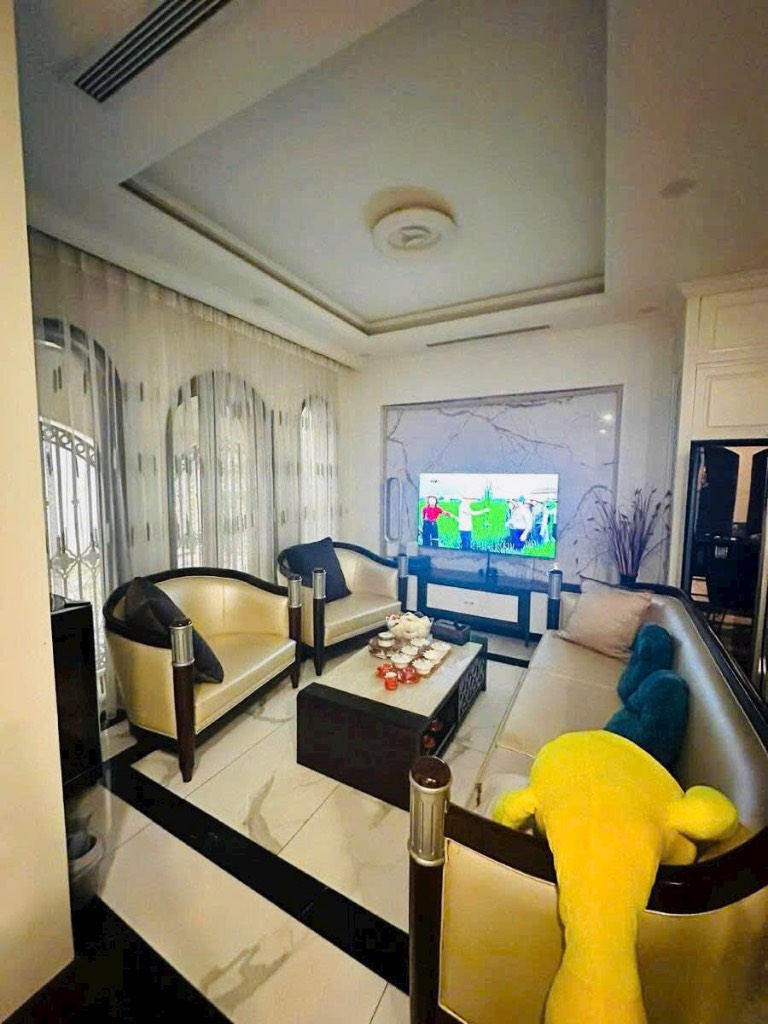 BÁN BIỆT THỰ Ô CHỢ DỪA, LÕI ĐỐNG ĐA,GẦN 100M2, VỈA HÈ Ô TÔ, KINH DOANH, DÂN TRÍ CAO
