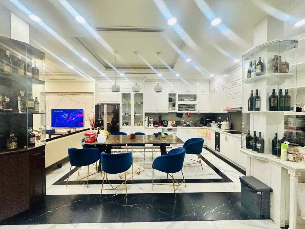 BÁN BIỆT THỰ Ô CHỢ DỪA, LÕI ĐỐNG ĐA,GẦN 100M2, VỈA HÈ Ô TÔ, KINH DOANH, DÂN TRÍ CAO