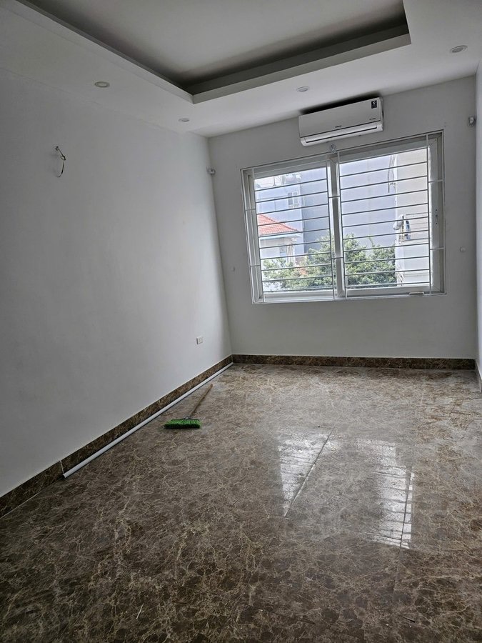 SIÊU HIẾM, BÁN NHÀ LẠC LONG QUÂN, MẶT NGÕ KINH DOANH ONLINE, NHÀ MỚI 30M2 5 TẦNG, GIÁ 9.8 TỶ