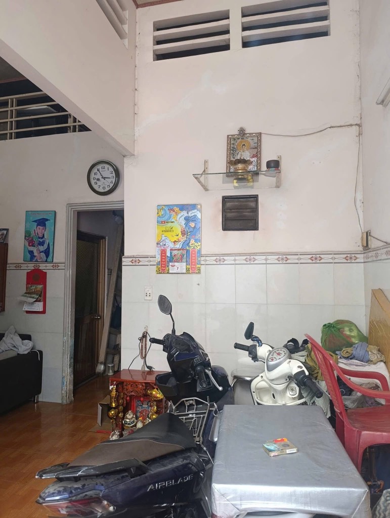 SIÊU PHẨM, BÁN NHÀ GÓC 2 MẶT THOÁNG NGUYỄN THỊ THẬP, QUẬN 7,  SÁT VÁCH LOTTE MART