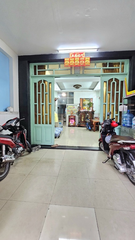 Bán nhà mặt tiền Đường số 4 Tân Tạo, Bình Tân, diện tích 90m² nhà 6PN, giá 8.9 tỷ