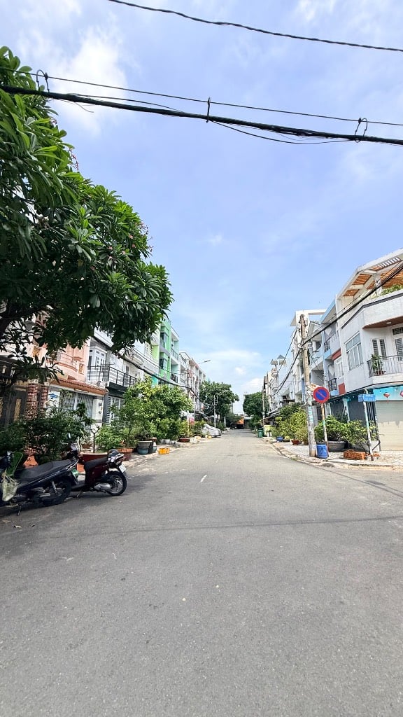 Bán nhà mặt tiền đường Số 53 Khu Tên Lửa, 80m2 ngang 5x16m 4 tầng, ở hoặc làm văn phòng