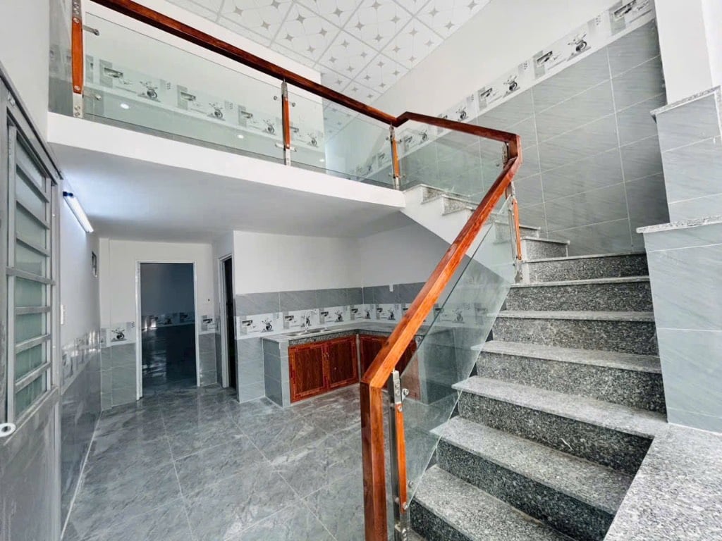 BÁN DÃY TRỌ MINH THÀNH, CHƠN THÀNH, DT 300M2, SỔ SẴN CÓ NGUỒN THU ỔN ĐỊNH